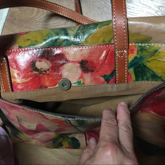 PATRICIA NASH FLORAL LEATHER PURSE - Picture 12 of 13